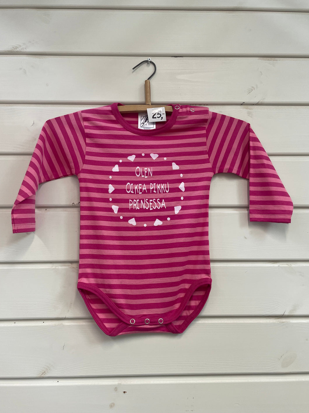 Vauvan käsinpainettu body